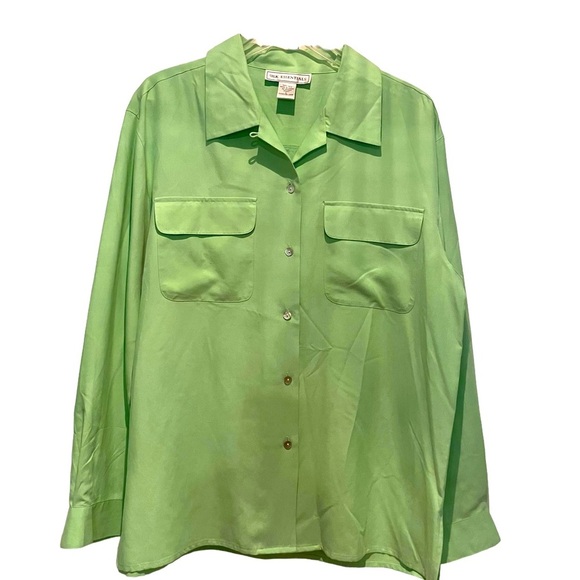 New Silk Essentials Mint Green Blouse Size L - Picture 1 of 7